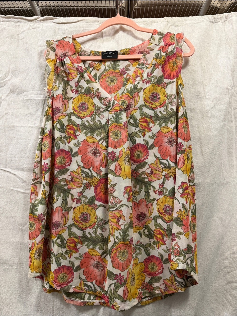 Lane Bryant Coral, Yellow & Green Floral V-Neck Sleeveless Blouse